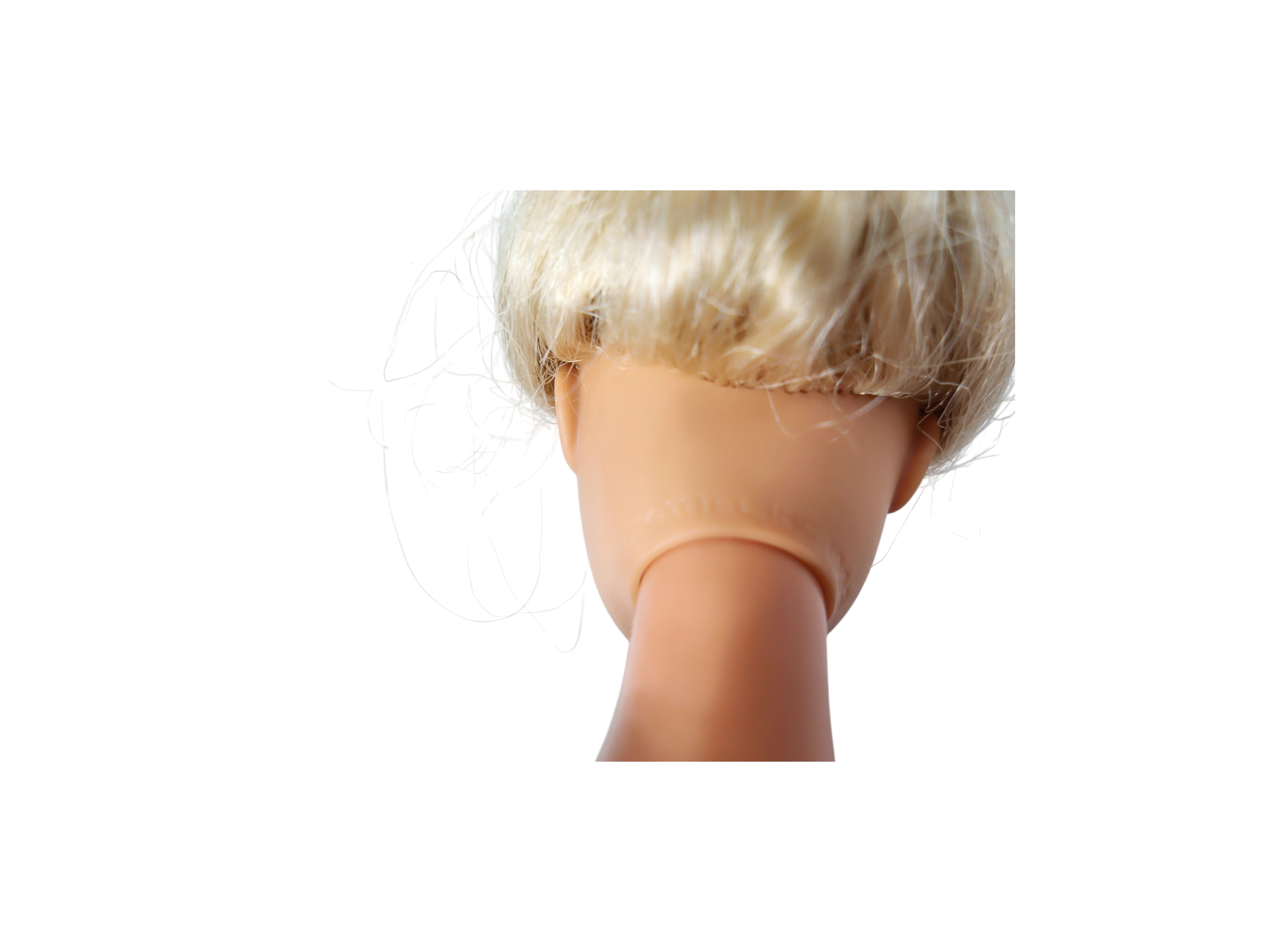 Barbie et lots de tenues Très bon état - Vue 2 - 